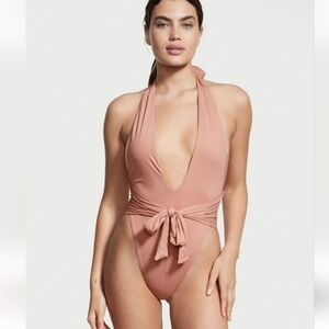 New!Riot Swim one piece swimsuit